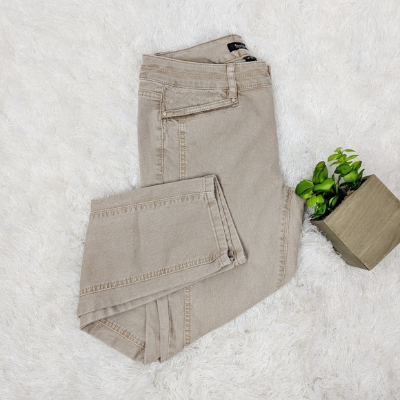 White House Black Market Denim - ❗WHITE HOUSE BLACK MARKET embellish jean 479